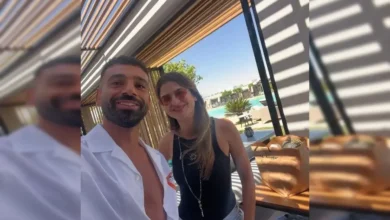 هل هناك علاقة بين كارين فهمي ومحمد صلاح؟ بعد صورة الساحل