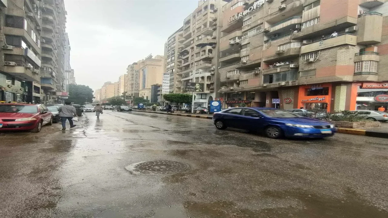 تغيرات غير متوقعة: أمطار فى عز الصيف على مناطق بالقاهرة 1 أمطار فى عز الصيف في القاهرة