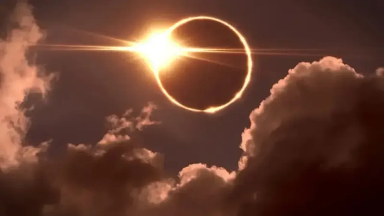 متى موعد كسوف الشمس الكلي تشهده بتوقيت مصر والدول العربية 1 متى موعد كسوف الشمس الكلي تشهده بتوقيت مصر والدول العربية