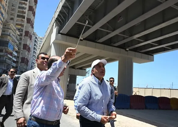 مدبولي يتفقد تطوير محور محمد نجيب وكورنيش الإسكندرية 2 محور محمد نجيب
