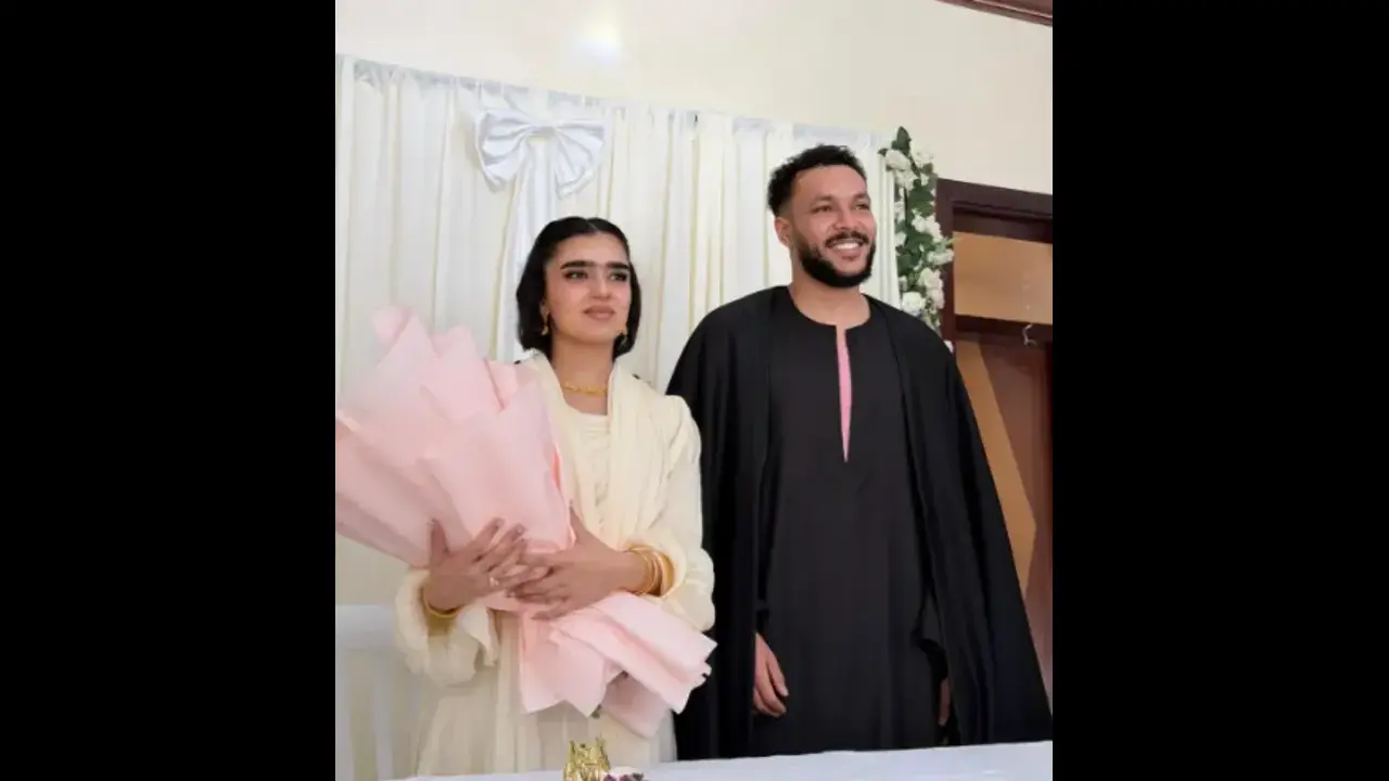 كم عمر نور العزاوي زوجة ويجز